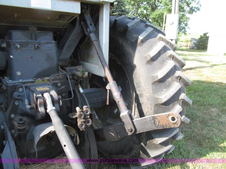 image for item D7460 1980 White 2-135 Field Boss tractor