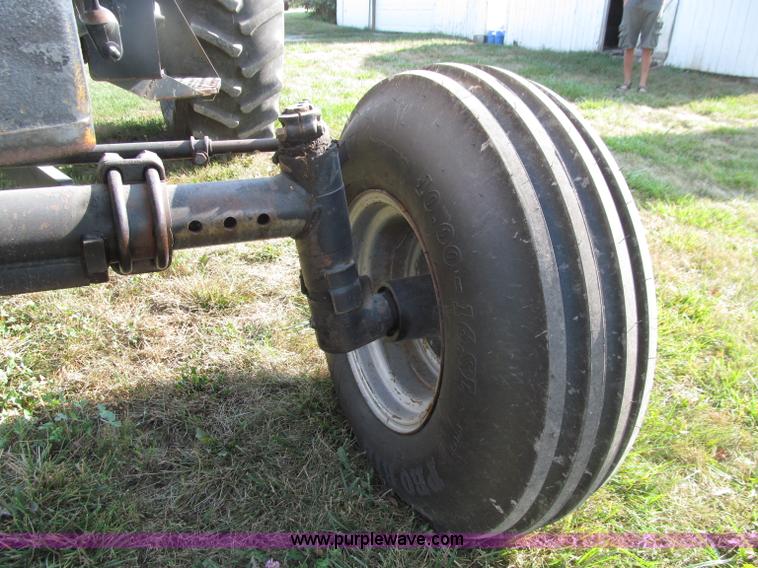 image for item D7460 1980 White 2-135 Field Boss tractor