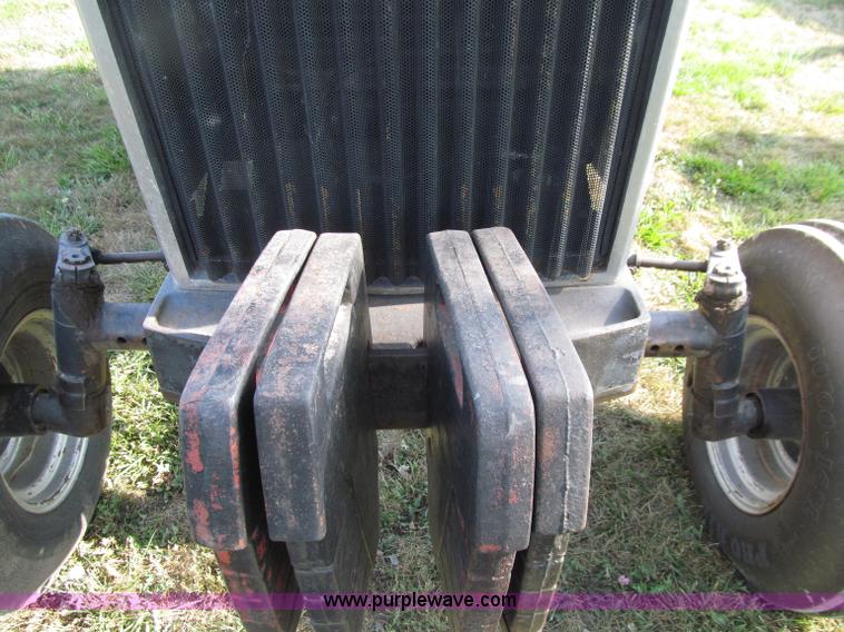 image for item D7460 1980 White 2-135 Field Boss tractor