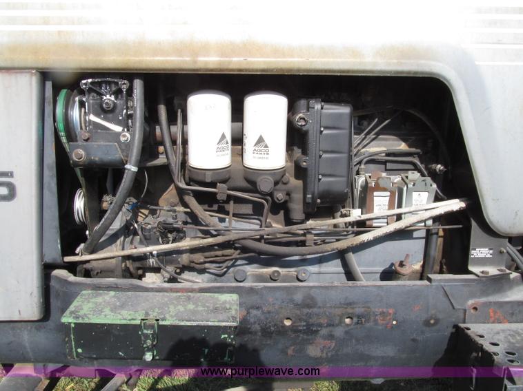 image for item D7460 1980 White 2-135 Field Boss tractor