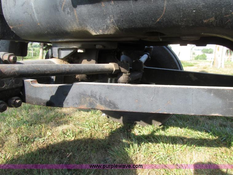 image for item D7460 1980 White 2-135 Field Boss tractor