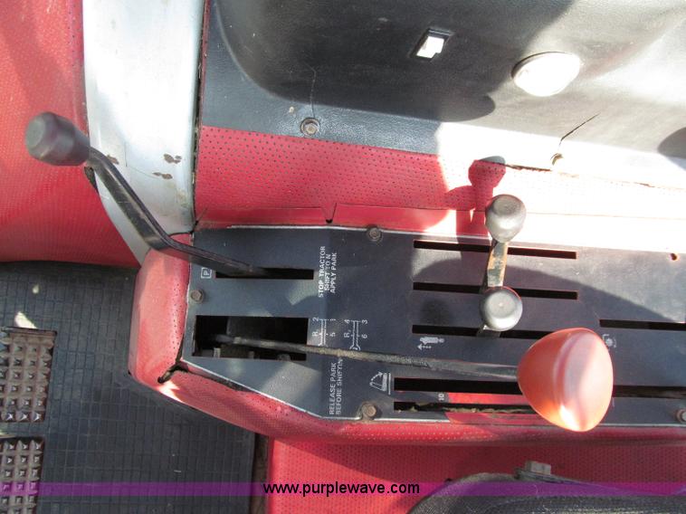 image for item D7460 1980 White 2-135 Field Boss tractor