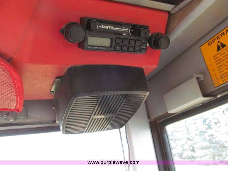 image for item D7460 1980 White 2-135 Field Boss tractor