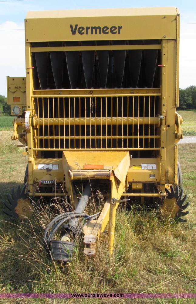 image for item D7461 1991 Vermeer 605 Super J round baler