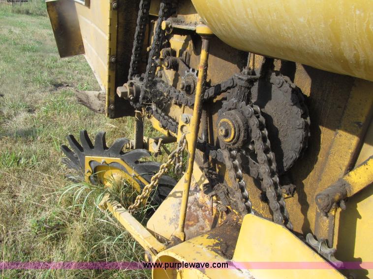 image for item D7461 1991 Vermeer 605 Super J round baler