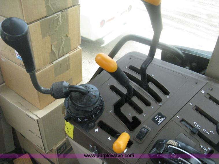 image for item D8490 2002 John Deere 6405 MFWD tractor