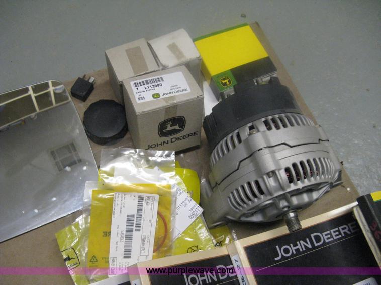 image for item D8490 2002 John Deere 6405 MFWD tractor