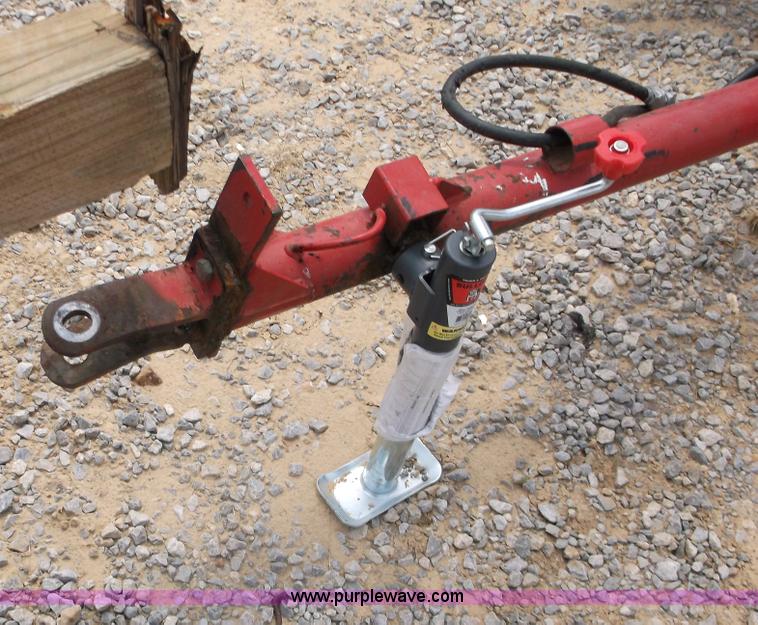 image for item E7616 Tonutt 858 hay rake