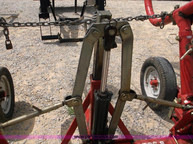 image for item E7616 Tonutt 858 hay rake