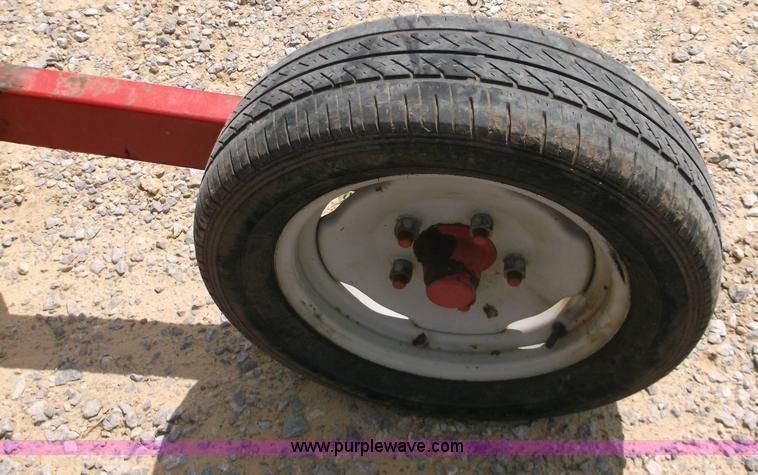 image for item E7616 Tonutt 858 hay rake