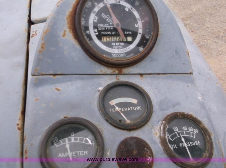 image for item E7616 Tonutt 858 hay rake