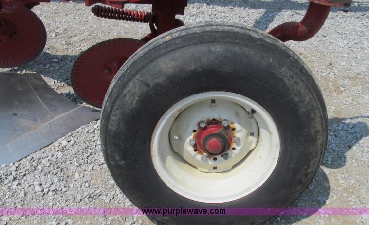 image for item G2077 White 588 semi-mounted seven bottom plow