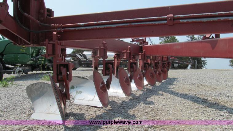 image for item G2077 White 588 semi-mounted seven bottom plow