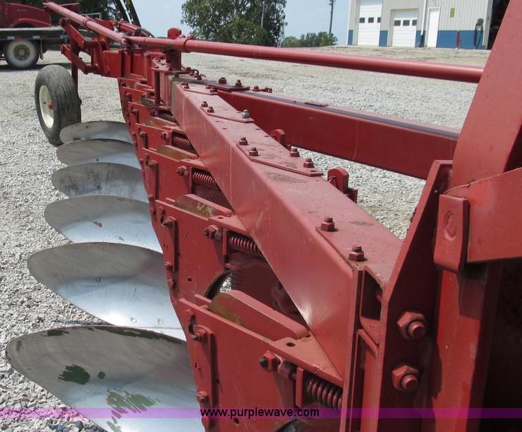 image for item G2077 White 588 semi-mounted seven bottom plow