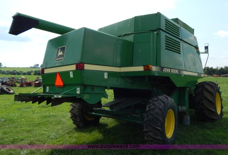 image for item G3289 1989 John Deere 9600 combine