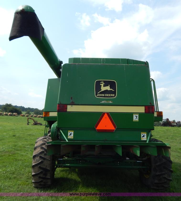 image for item G3289 1989 John Deere 9600 combine