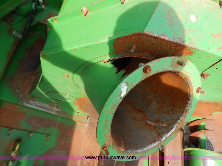 image for item G3289 1989 John Deere 9600 combine
