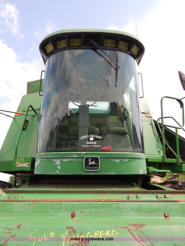 image for item G3289 1989 John Deere 9600 combine