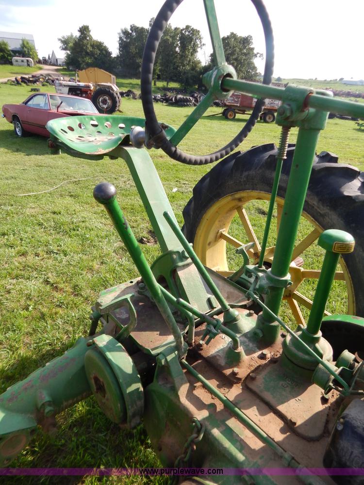 image for item G3413 John Deere B tractor