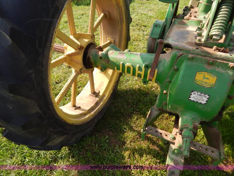 image for item G3413 John Deere B tractor