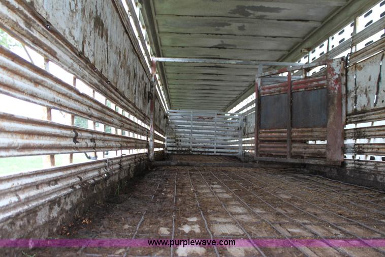 image for item G4074 1976 Wilson straight load cattle trailer