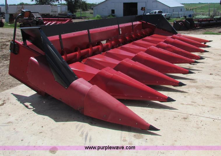 image for item G4084 1998 Case IH 1083 corn head