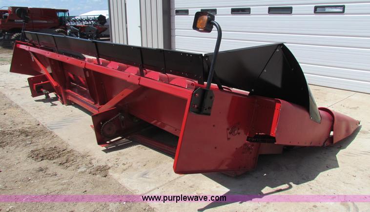 image for item G4084 1998 Case IH 1083 corn head