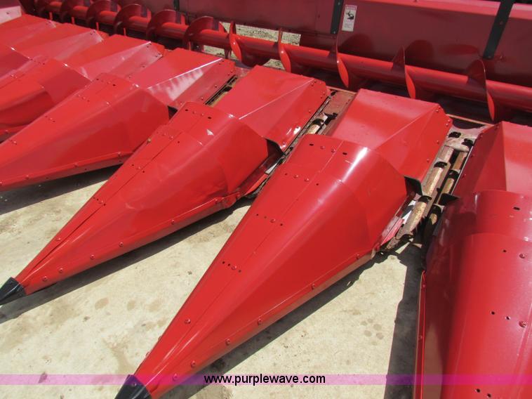image for item G4084 1998 Case IH 1083 corn head