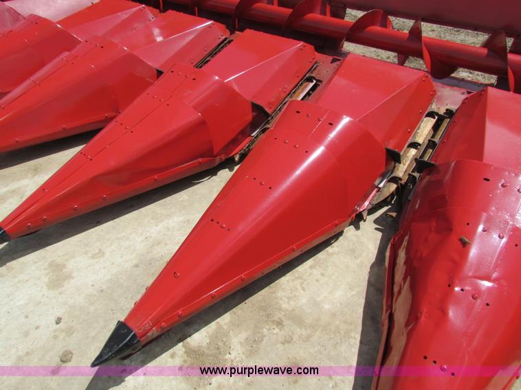 image for item G4084 1998 Case IH 1083 corn head