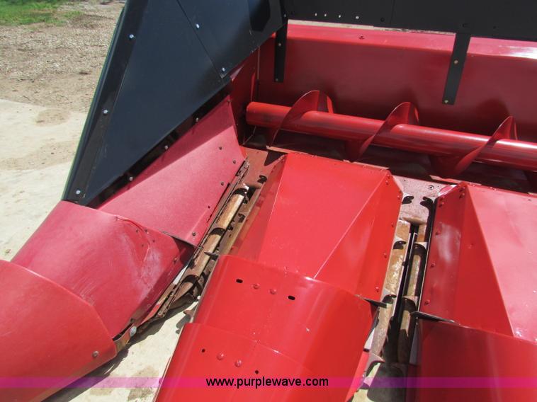 image for item G4084 1998 Case IH 1083 corn head