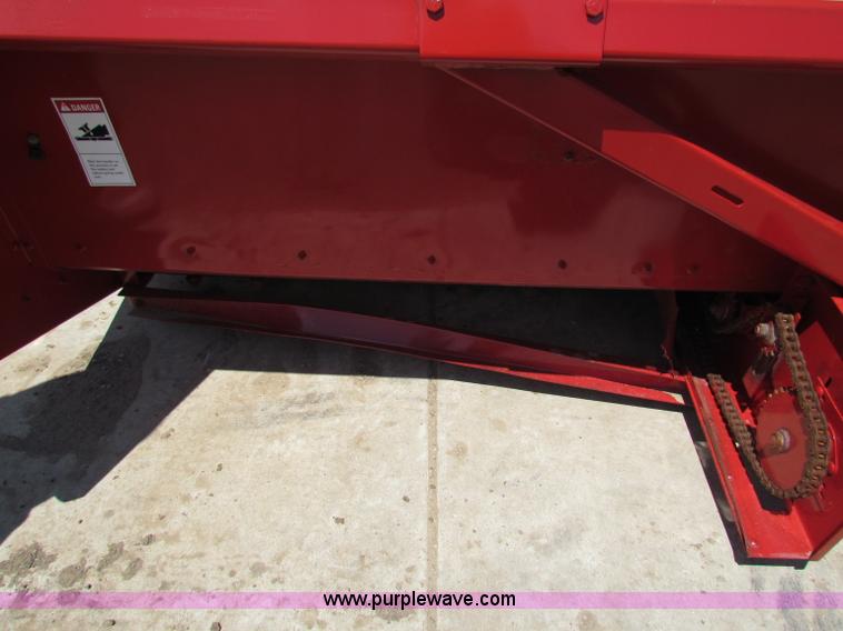 image for item G4084 1998 Case IH 1083 corn head