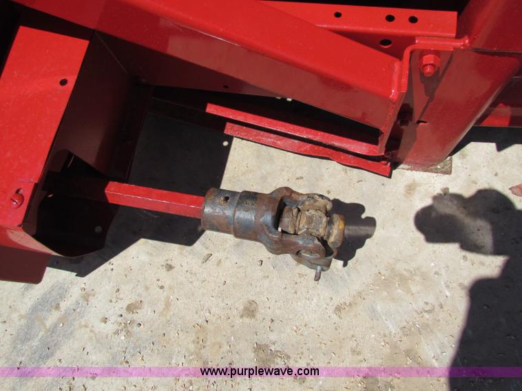 image for item G4084 1998 Case IH 1083 corn head