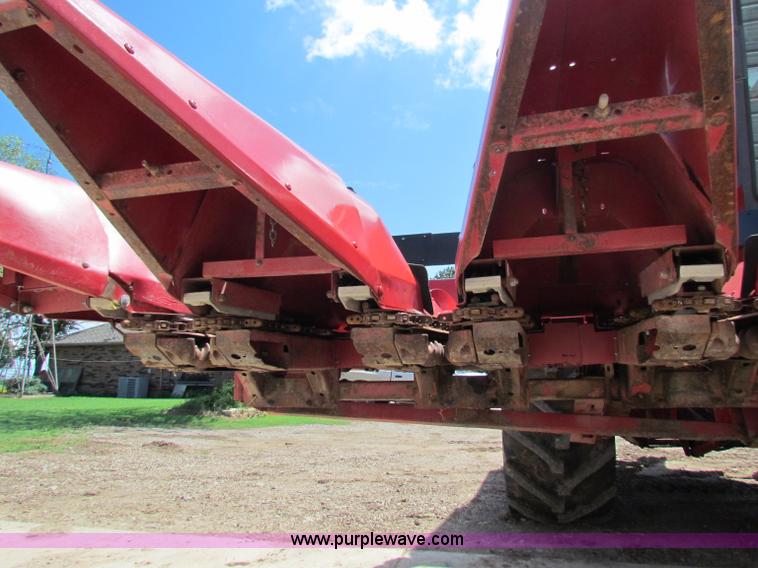 image for item G4084 1998 Case IH 1083 corn head