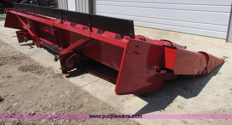 image for item G4085 1996 Case IH 1083 corn head