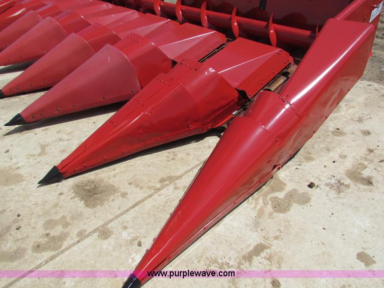 image for item G4085 1996 Case IH 1083 corn head