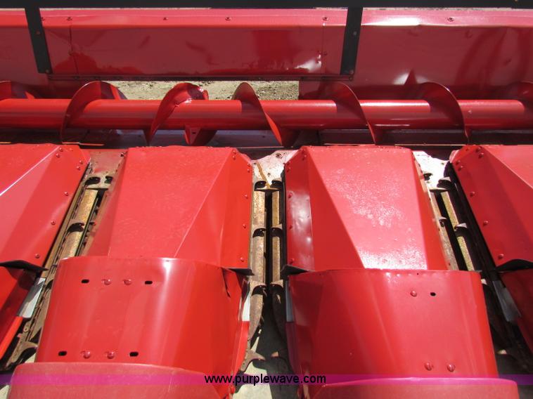 image for item G4085 1996 Case IH 1083 corn head