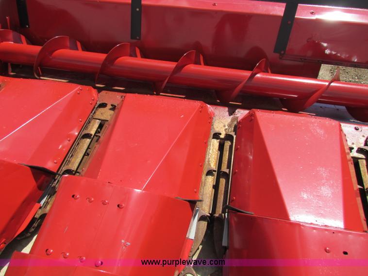 image for item G4085 1996 Case IH 1083 corn head