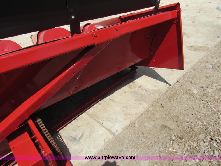 image for item G4085 1996 Case IH 1083 corn head