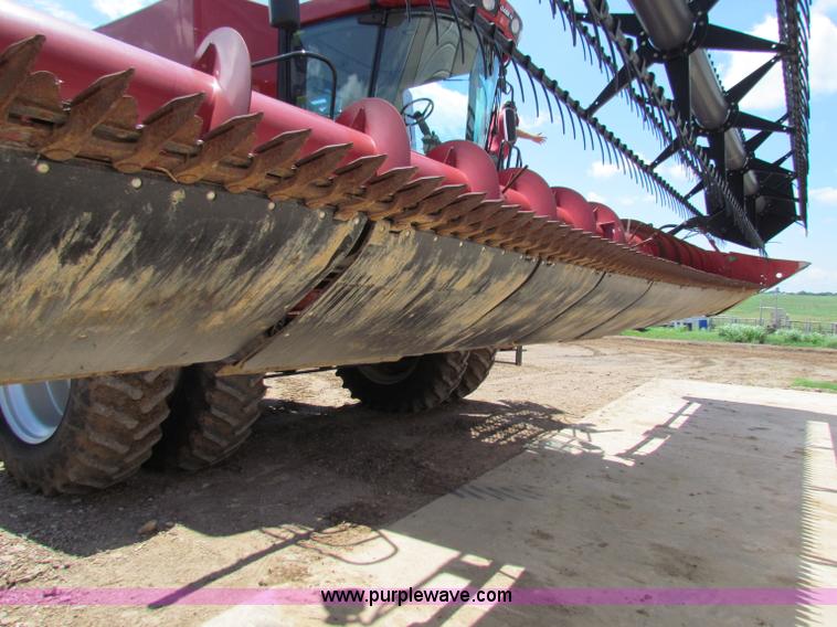 image for item G4088 2003 Case IH 2020 30' flex head
