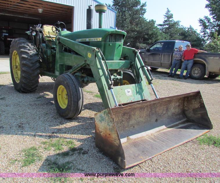 image for item G4090 1968 John Deere 4020 tractor