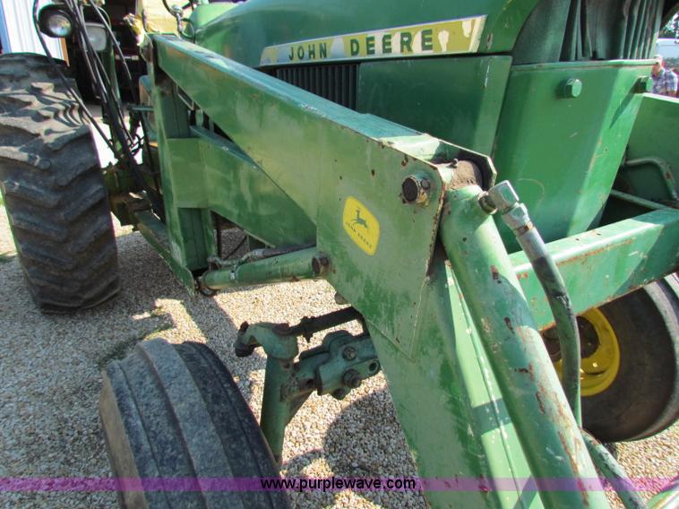 image for item G4090 1968 John Deere 4020 tractor