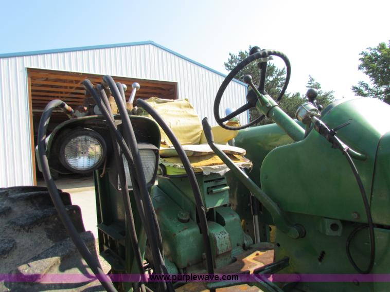 image for item G4090 1968 John Deere 4020 tractor