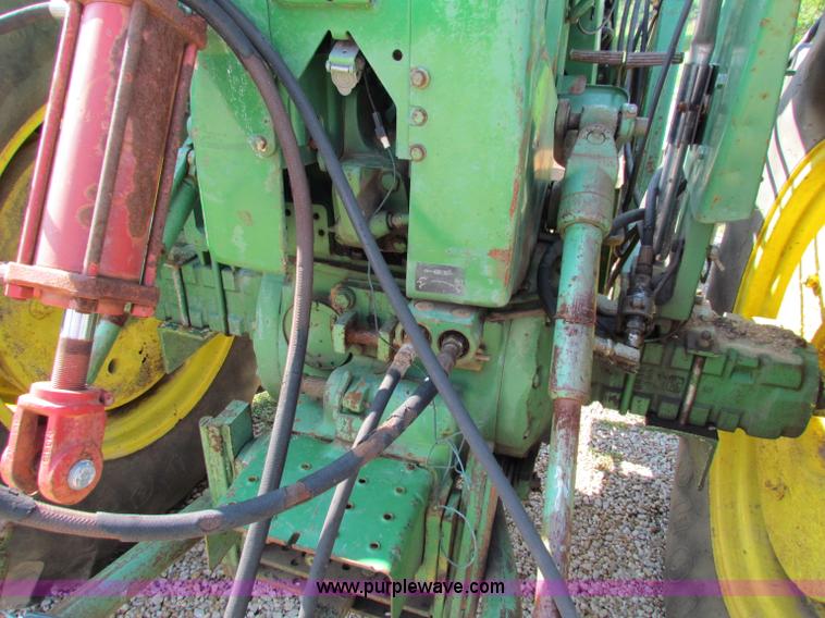 image for item G4090 1968 John Deere 4020 tractor