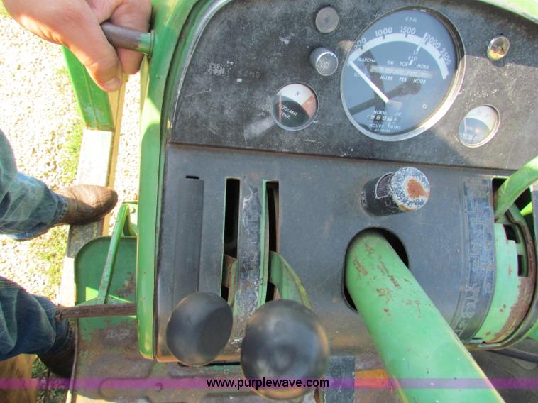 image for item G4090 1968 John Deere 4020 tractor