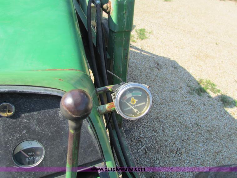 image for item G4090 1968 John Deere 4020 tractor