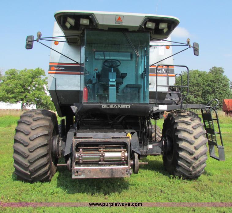 image for item G4091 1994 AGCO Gleaner R62 combine