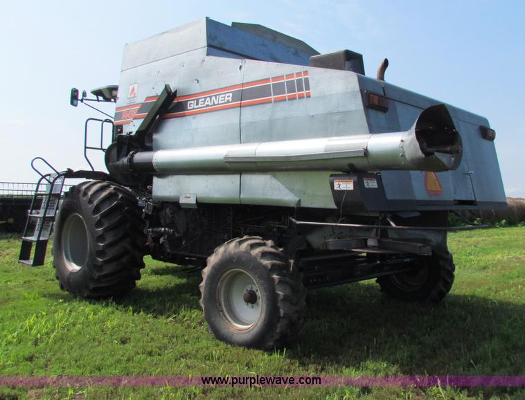 image for item G4091 1994 AGCO Gleaner R62 combine