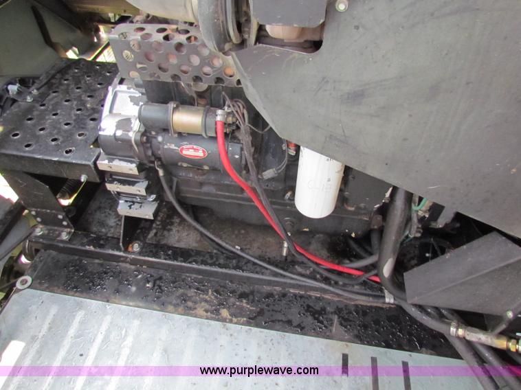 image for item G4091 1994 AGCO Gleaner R62 combine