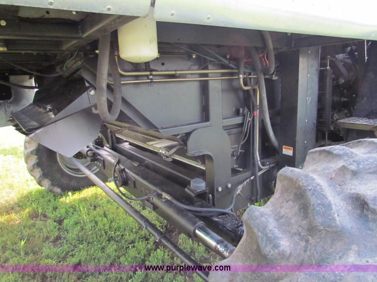 image for item G4091 1994 AGCO Gleaner R62 combine