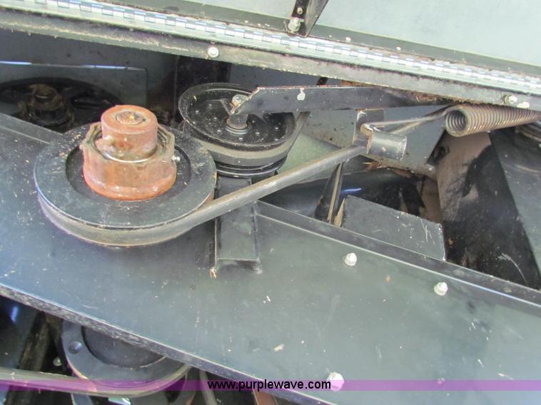 image for item G4091 1994 AGCO Gleaner R62 combine